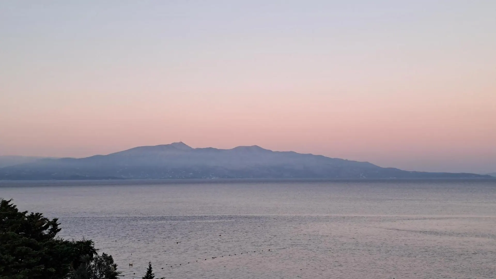 Saranda Sea View Apartment