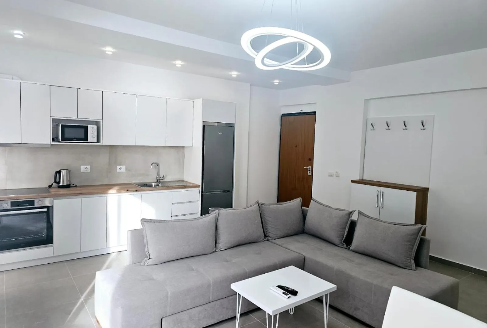 Saranda Sea View Apartment