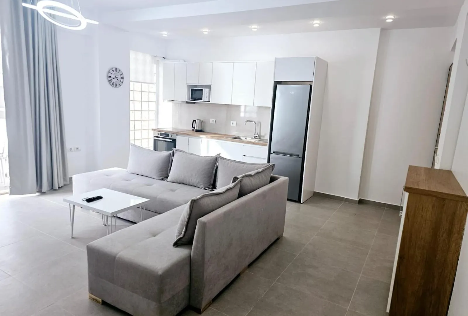 Saranda Sea View Apartment